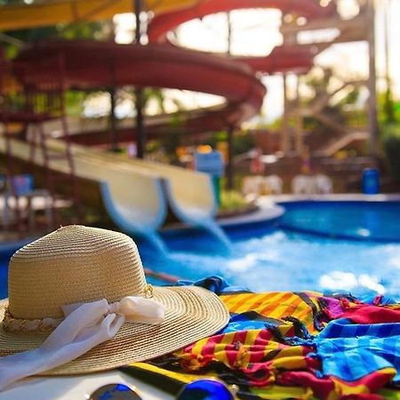 Hotel Golden Dolphin Com Cafe Da Manha! Piscinas 24H Caldas Novas Exteriör bild