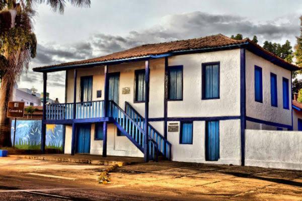 Hotel Golden Dolphin Com Cafe Da Manha! Piscinas 24H Caldas Novas Exteriör bild
