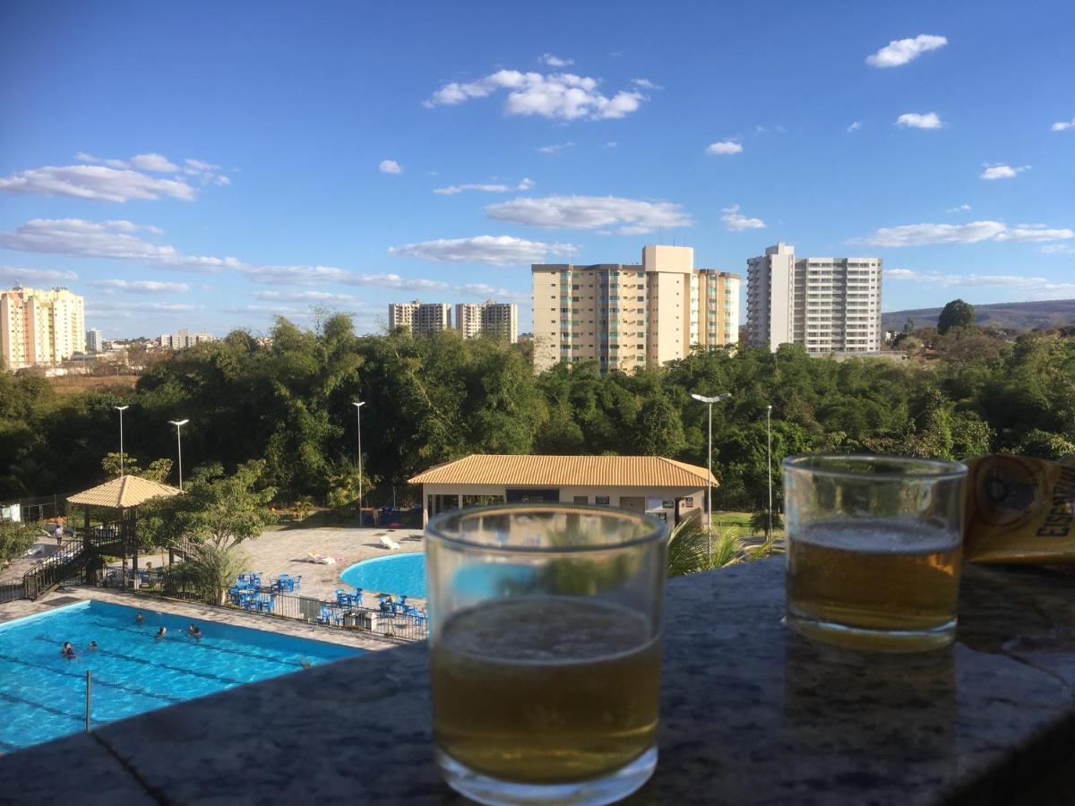 Hotel Golden Dolphin Com Cafe Da Manha! Piscinas 24H Caldas Novas Exteriör bild